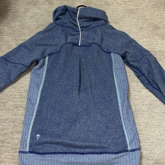 Girls Size 12 Ivivva Jacket - Picture 6 of 6